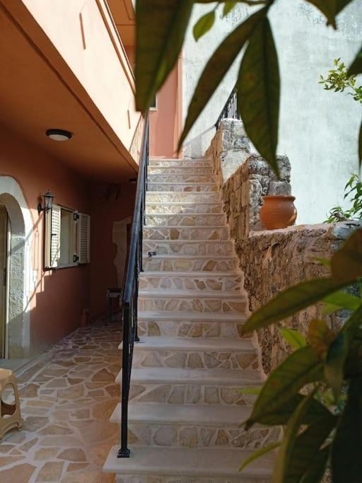 Thea'S Country House Aryiroúpolis Extérieur photo
